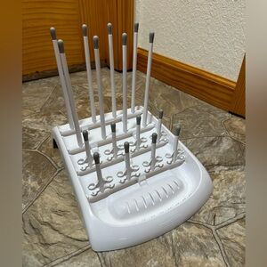 Munchkin Bottle Drying Rack | Free with Any Bundle
